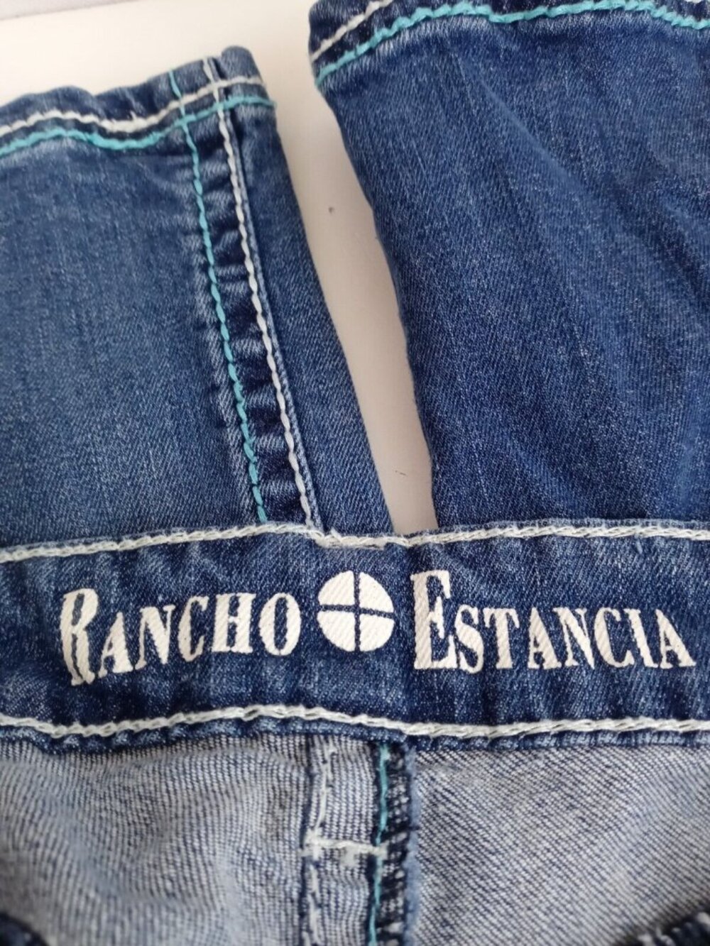 Rancho Estancia Jewelled Whiskered Distressed Embroidered Jeans Size 29 - Picture 9 of 10